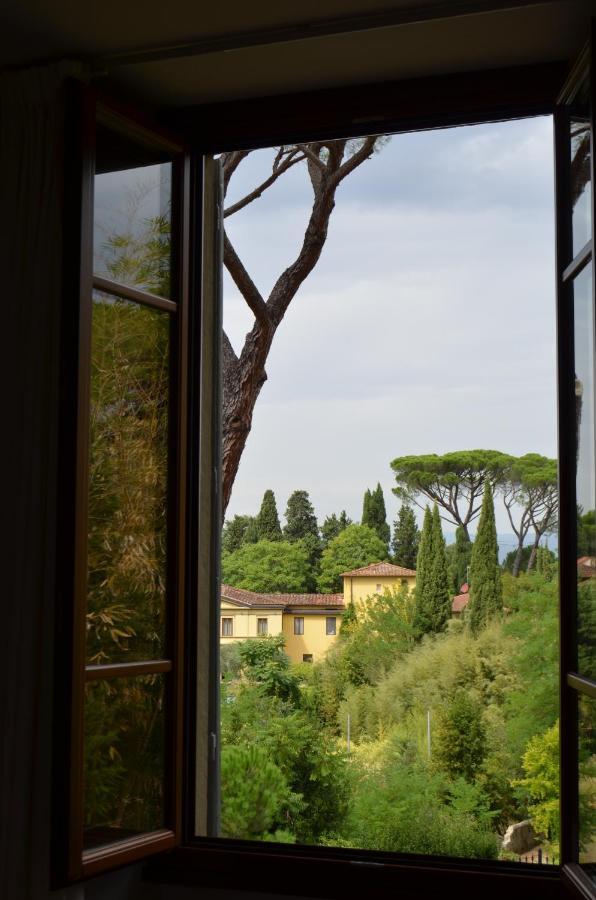 Villa Lia - Apartment In Villa With Private Garden And Pool Firenze Bagian luar foto