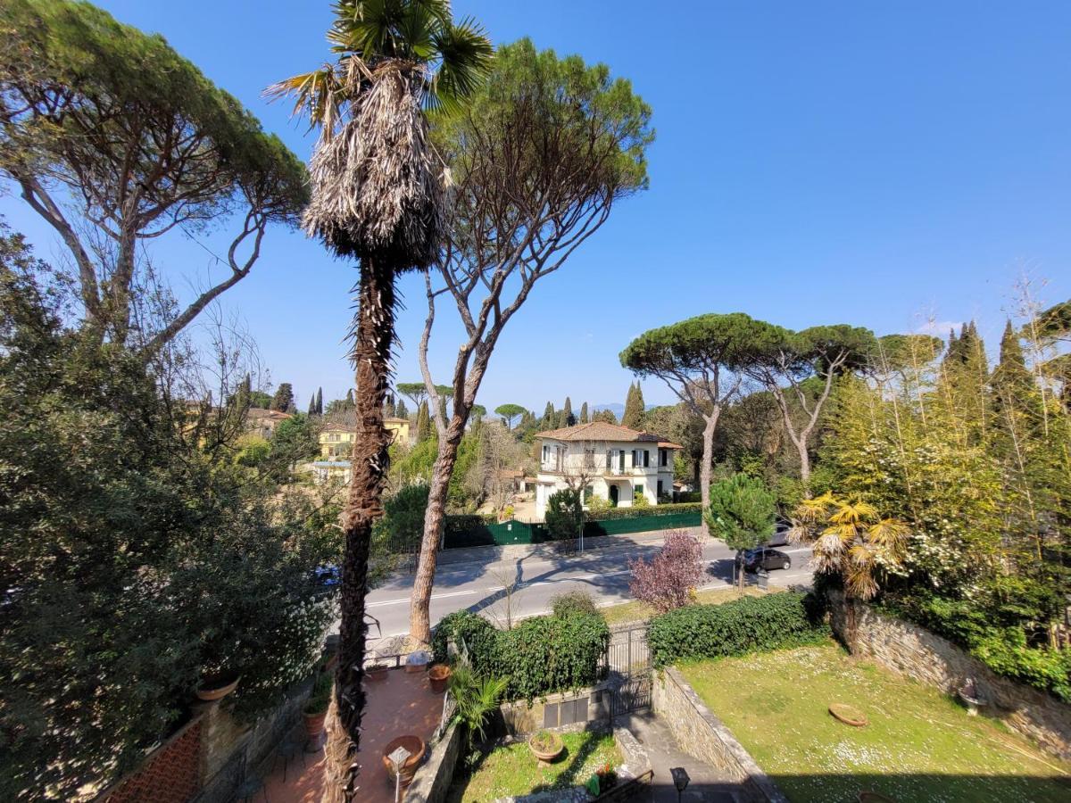 Villa Lia - Apartment In Villa With Private Garden And Pool Firenze Bagian luar foto